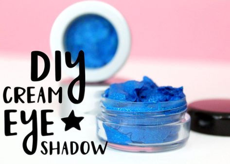 DIY Cream Eyeshadows! If you love makeup as much as I do, then you're going to want to check out these DIY cream eyeshadows! Not only are they super pigmented, but they also contain eco-friendly glitter! So not only will you feel great about wearing a product you've made yourself, but you can rock out the sparkle too! Diy Cream Eyeshadow, Eyeshadow Recipe, Eyeshadow Diy, Unique Halloween Makeup, How To Do Eyeshadow, Diy Eyeshadow, Make Your Own Makeup, Makeup Recipes, Homemade Makeup