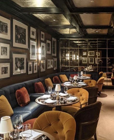 Gentlemen Room, Thierry Despont, Speakeasy Decor, Garage Game Rooms, Clubhouse Design, Whiskey Room, Pub Interior, Home Bar Rooms, Pub Design