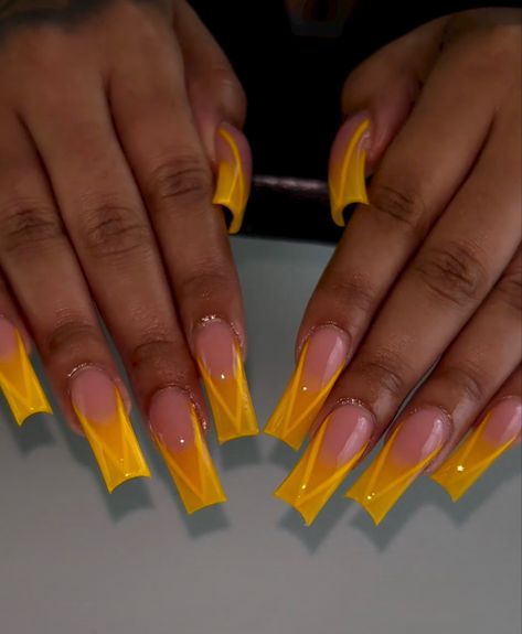 Mustard Acrylic Nails, Sgrho Nails, Acrylic Toe Nails, Long Acrylic Nail Designs, Drip Nails, Glamour Nails, Colored Acrylic Nails, Cute Acrylic Nail Designs, Glow Nails