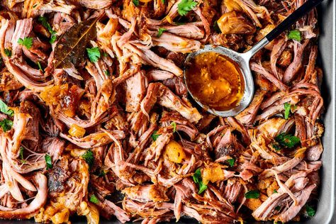 Chipotle Carnitas Recipe, Authentic Pork Carnitas, Mexican Pulled Pork Recipe, Chipotle Carnitas, How To Make Carnitas, Carnitas Pork, Pork Picnic, Chipotle Copycat Recipes, Chipotle Copycat