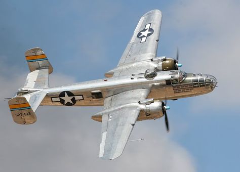 B-25 Mitchell Bomber B 25j Mitchell, B25 Mitchell, B 25 Mitchell, Wwii Airplane, Old Planes, Wwii Fighters, Wwii Plane, Ww2 Planes, Vintage Aviation