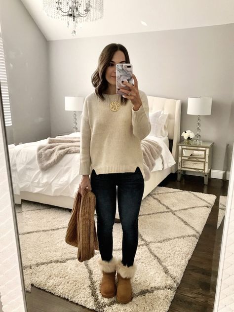 winter neutrals | Casual Winter outfit Ugh Outfits Winter, Botas Ugg Outfit, Winter Neutrals, Uggs Outfits, Winter Outfits Cold, Uggs Outfit, Flat Lays, Fall Winter Wardrobe, Casual Winter Outfits