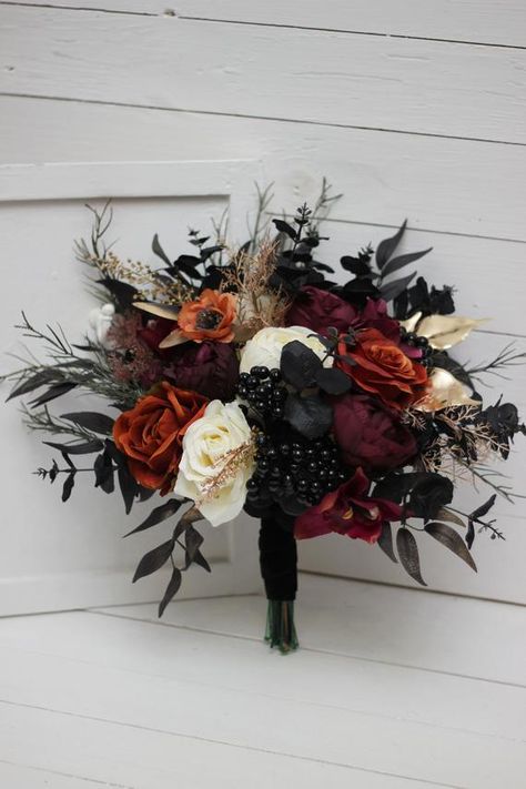 bouquet:The width of the bridal bouquet- 12 inch  (30cm)The height of the bouquet  -12 inch (30 cm)The bouquets are created from artificial flowers and greenery of high quality.Thanks for visiting 😊 Black And Orange Wedding Theme, Woodland Bride, Fall Bridal Bouquet, Bouquet Fall Wedding, Faux Bouquet, Bouquet Burgundy, Dark Wedding Theme, Black Bouquet, Cascading Bouquet