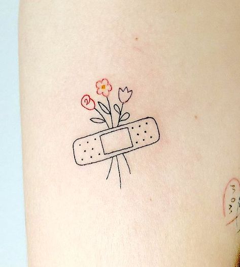 Scars are beautiful_ small meaningful tattoo by @_thinkdifferent Mini Tattoos Cute, Small Fun Tattoos For Women, Cute Girl Tattoos Ideas, Tattoo ;, Shop Minimum Tattoo Ideas, Mini Tatooes, Cool Tats Small Tattoos, Flash Tattoo Ideas Simple, Mini Tat Ideas