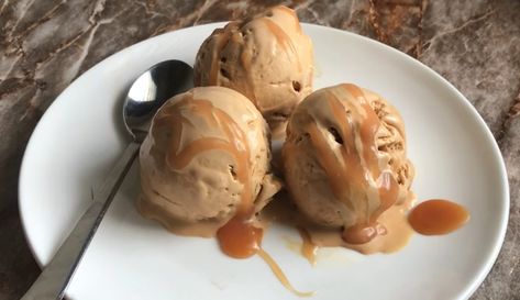 English toffee ice cream Butter Brickle, Toffee Ice Cream, Peanut Butter And Honey, Cuisinart Ice Cream Maker, Custard Ice Cream, Honey Ice Cream, Pecan Ice Cream, Ice Cream Maker Recipes, Caramel Ice Cream