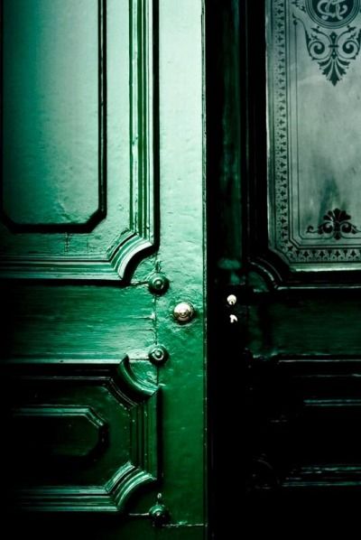 Oliver Wood, Dark Green Aesthetic, Vert Turquoise, Hogwarts Aesthetic, Slytherin Aesthetic, Green Home Decor, Country Furniture, Neon Light Signs, Colour Board