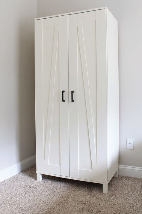 IKEA Hack: Aneboda Wardrobe. How to DIY a farmhouse style wardrobe from an IKEA wardrobe Ikea Aneboda, Stairs Closet, Ikea Wardrobe Hack, Ikea Wardrobe, Hacks Ikea, Closet Hacks, Table Ikea, Small Basement, Woodworking Bench Plans