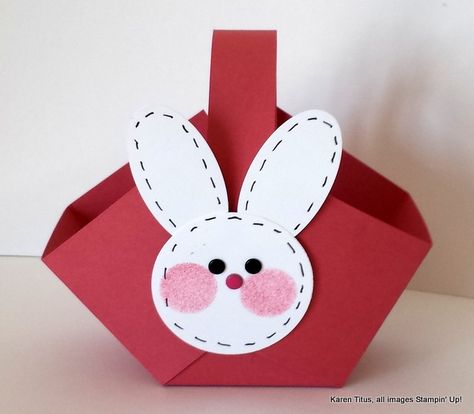 Basket Template, Paper Easter Basket, Creative Easter Baskets, Easter Baskets To Make, Basket Table, Easter Basket Crafts, Easter Favors, Table Favors, Kids Easter Basket