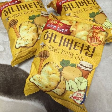 Korean Potatoes, Asian Candy, Stock Your Pantry, Korean Snacks, K Food, Asian Snacks, Cute Snacks, Snack Foods, Honey Recipes