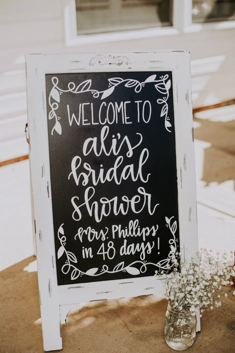 Bridal Shower Chalk Sign, Farmhouse Bridal Shower Ideas, Bridal Shower Decorations Simple, Bridal Shower Chalkboard, Bridal Shower Signage, Bridal Shower Decorations Rustic, Bridal Shower Inspo, Bridal Shower Decorations Diy, Rustic Chalkboard