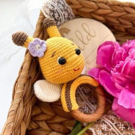 Boy Woodland Nursery, Baby Toys 6 Months, Gift Ideas Crochet, Crochet Nursery Decor, 3d Crochet, Christmas Tree Hat, Crochet Toys Free Patterns, Bee Free, Crochet Nursery