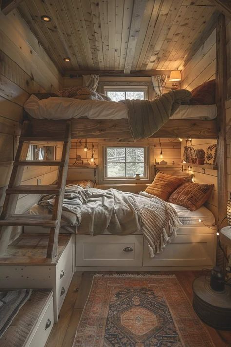 Small Cabin Loft Bedroom, Small Cabin Interiors Rustic, Old Wooden House Interior, Cabin Bedroom Bunkbed, Cool Cozy Cabin Beds, Cabin Loft Bunk Room, Small Log Cabin Interior, Log Home Loft Bedroom, Log Cabin Homes Interior