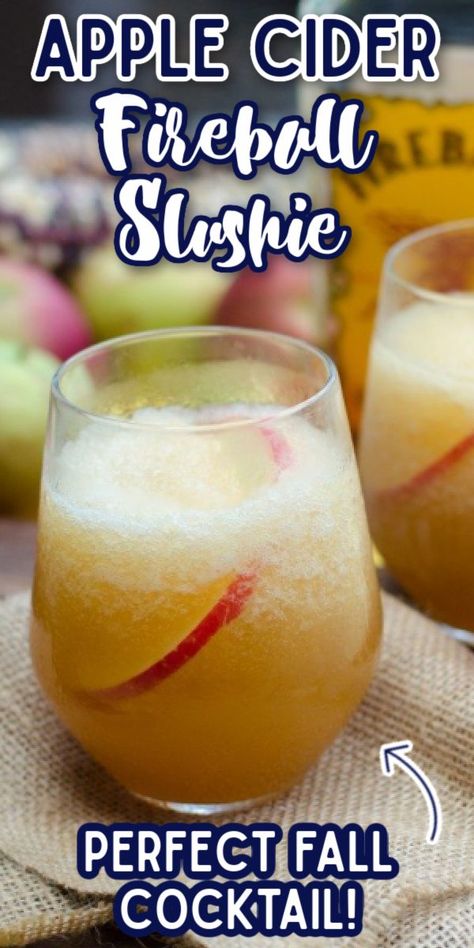 Fireball Apple Cider, Fireball Whiskey Drinks, Fireball Drinks Recipes, Whiskey Apple Cider, Fall Mixed Drinks, Alcoholic Drinks Vodka, Fall Drinks Alcohol, Fireball Cocktails, Ice Apple