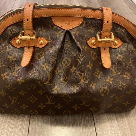 ($600 NY/CT) Louis Vuitton Tivoli GM Monogram Leather Shoulder Bag LV Louis Vuitton Tivoli, Gm Monogram, Shoulder Bag Vintage, Monogrammed Leather, Bag Vintage, Vuitton Handbags, Leather Shoulder Bag, Louis Vuitton, Monogram