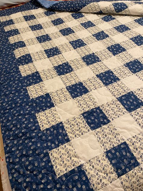 Blue And White Quilts Patterns, Gingham Quilts, Transparency Quilts, Veteran Quilts, Cream Quilt, Quilting Panels, Quilt Corners, Blue And White Quilts, Gingham Quilt