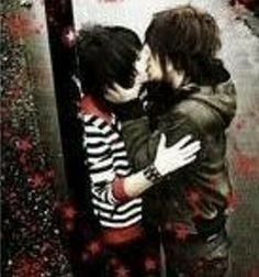 Princesa Emo, Cute Emo Couples, Emo Couples, Emo People, Emo Love, Emo Men, Scene Core, 2000s Emo, Emo Aesthetic