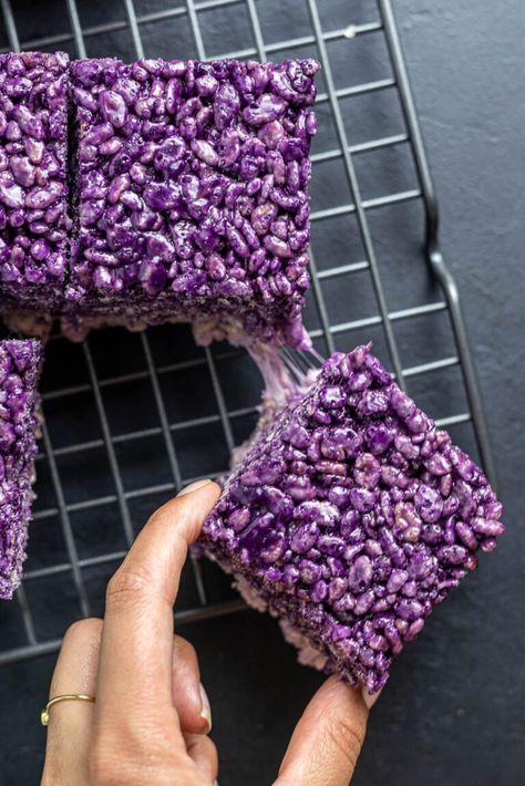 Ube Halaya, Homemade Rice Krispies Treats, Ube Recipes, Fabulous Desserts, Purple Food, Rice Krispies Treats, Krispy Treats, Krispies Treats, Marshmallow Treats