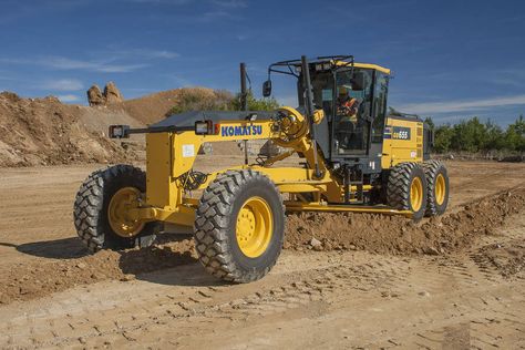 Komatsu Wheel Loader, Motor Grader and Forklift Lines Win 2017 EquipmentWatch Highest Retained-Value Award #heavyequipment #construction Earth Moving Equipment, Big Toys, Tonka Toys, Cross Wallpaper, Forestry Equipment, Pot Luck, Motor Grader, Wheel Loader, Heavy Machinery