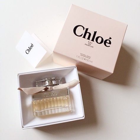 Chloe Parfum, Chloe Perfume, Hermes Perfume, Celebrity Perfume, Perfume Scents, Perfume Lover, Perfume Design, Best Perfume, Luxury Perfume