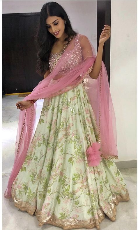 Pink Choli, Satin Lehenga, Simple Lehenga, Floral Lehenga, Wedding Lehenga Designs, Lehenga Designs Simple, Lehnga Dress, Designer Bridal Lehenga, Green Lehenga