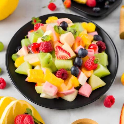 Spanish Fruit Salad, Spanish Fruit, Easy Spaghetti Squash, Harvest Fruit, Squash Casserole Recipes, Fruit Salad Recipe, Man Cooking, Bread Appetizers, Chicken Pot Pie Recipes