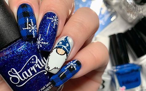 Gnome Nails Art, Gnome Nails, Nail Art Blue, Holiday Themed Nails, January Nails, Plaid Nails, Blue Nail Art, Christmas Nail, Christmas Nail Art