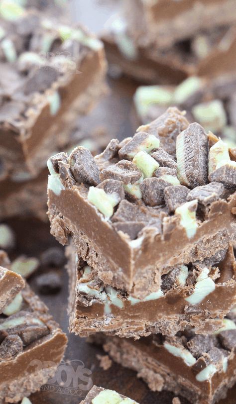 Andes Mint Fudge Recipe Andes Mint Fudge Recipe, Andes Mint Fudge, Mint Fudge Recipe, Cake Mix Fudge, Mint Fudge, Best Fudge Recipe, Mint Desserts, Chocolate Creations, Chocolate Recipes Easy