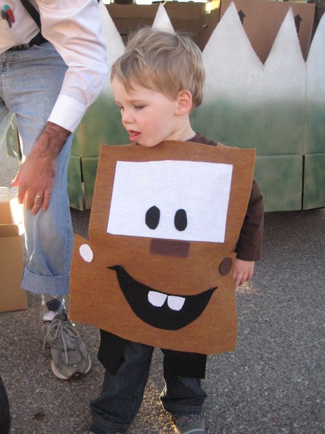 Diy Mcqueen Costume, Diy Mater Costume, Mater Diy Costume, Paper Bag Costume For Kids, Easy Toddler Halloween Costumes For Boys, Tow Mater Halloween Costume, Diy Tow Mater Costume, Mator And Mcqueen Halloween, Tow Mater Costume