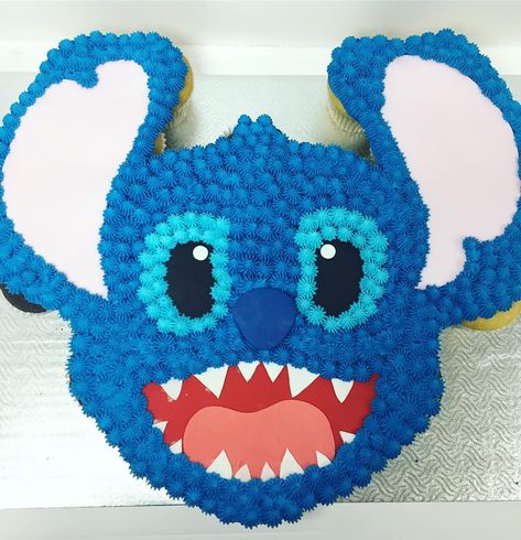 Stitch Cupcake Cake, Pull Apart Cupcake, Pull Apart Cupcake Cake, Pull Apart Cupcakes, Cupcake Cake, Pull Apart, Bday Ideas, Yum Yum, Amazing Cakes