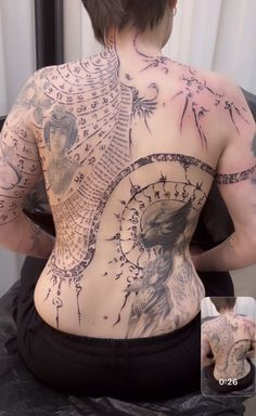 #BEAUTY, #RELATIONSHIPS #Fashion #Animals #Outfits #Winter Outfits #Animals Asymmetrical Back Tattoo, Alchemy Art, Outfits Winter, Body Tattoos, Back Tattoo, Alchemy, Upper Body, I Tattoo, Tattoo Artists