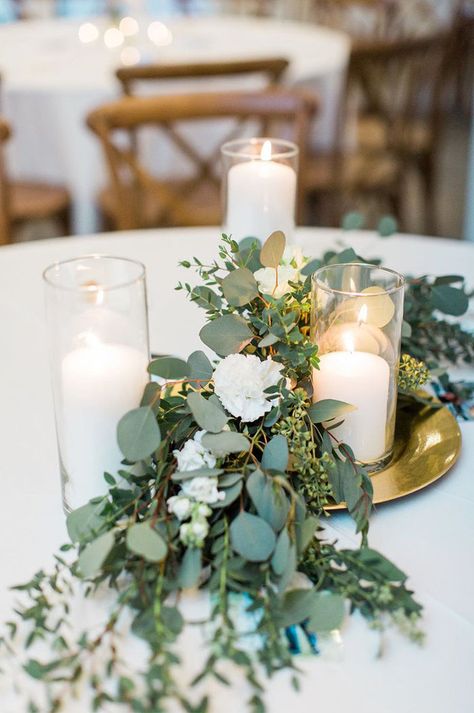 30 Budget Friendly Greenery Wedding Decor Ideas for Every Season - Claritywedding Eucalyptus Wedding Decor, Romantic Centerpieces, Greenery Wedding Centerpieces, Romantic Wedding Centerpieces, Wedding Candles Table, Greenery Wedding Bouquet, Greenery Wedding Decor, Elegant Wedding Centerpiece, Simple Wedding Centerpieces