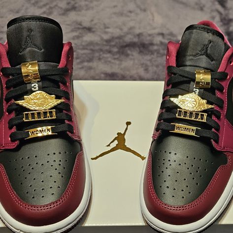 ~Women's Air Jordan 1 Low Se In Dark Beetroot~ Brand New W/ Box, Never Worn Size 7 Gold Metal Accents On Shoe Laces No Longer Sold On Website. Nike Shoes Jordans Women's, Custom Jordan 1 High, Custom Jordan Shoes, Jordan Shoes For Men, Nike Shoes Women Fashion, Custom Jordans, Colored Shoes, Boty Nike, Fly Shoes