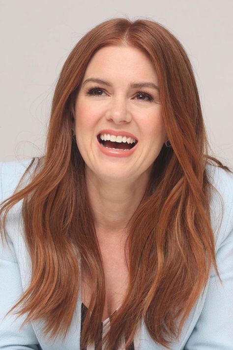 Isla Fisher Hair, Hair Lookbook, Isla Fisher, Caramel Hair, Long Layered Haircuts, Autumn Colours, Mom Stuff, Colour Inspiration, Copper Hair