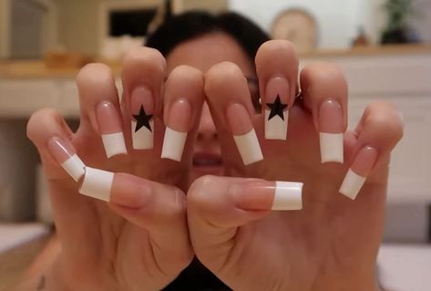 Cool Nail Inspo 2024 Square, Tara Yummy Nails, Atlanta Nails, Short French Tip Nails, Tara Yummy, Hippie Nails, Punk Nails, Girly Acrylic Nails, Basic Nails