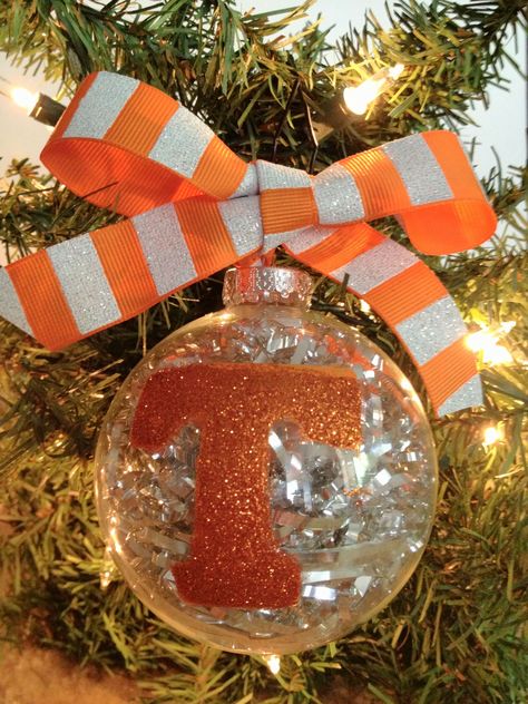 Custom college ornaments!! http://www.etsy.com/shop/AshleysOrnaments High School Christmas Ornaments, College Christmas Ornaments Diy, College Ornaments Diy, Tennessee Vols Christmas Ornaments, Initial Ornaments Diy, College Ornaments, Tennessee Ornament, College Theme, College Christmas