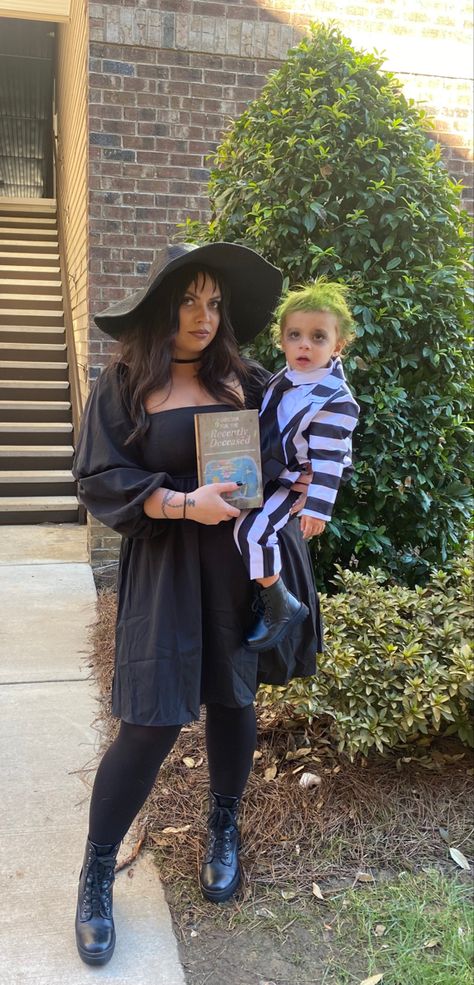 Beatle Juice Family Costumes, Bettle Juice Family Costumes, Baby Beetlejuice Costume, Beetle Juice Family Costume, Addams Family Baby Costume, Mommy And Me Halloween Costumes Boys, Toddler Beetlejuice Costume, Mom And Son Costume Ideas, Addams Family Baby