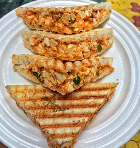 HARSHUL DHINGRA on Instagram: “•PANEER TIKKA SANDWICH• Fresh cottage cheese cubes with green capsicum and onions marinated in spicy tikka sauce😋 Must try dish from Cafe…” Paneer Tikka Sandwich, Tikka Sandwich, Green Capsicum, Paneer Tikka, Cheese Cubes, Cottage Cheese, Paneer, Onions, Street Food