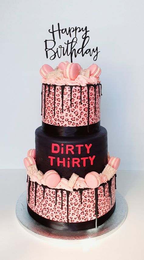 Thirty Birthday Cake Ideas, Dirty 30 Cakes For Women, Dirty 30 Birthday Cake For Women, Dirty Thirty Cake, Dirty 30 Cake, 30th Photoshoot, 30th Birthday Cake For Women, Baking For Beginners, 30 Cake