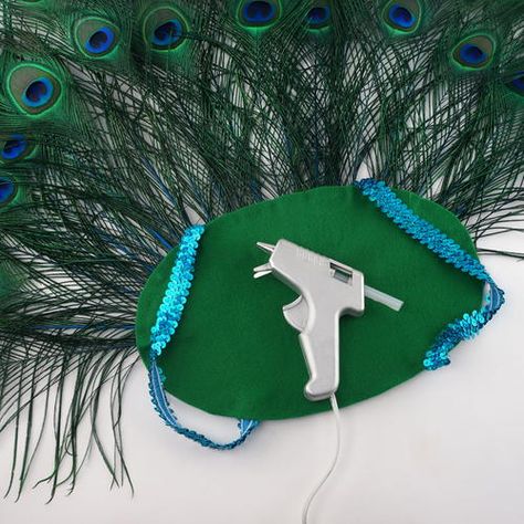 Peacock Costume Diy Kids, Peacock Costume Kids, Girls Peacock Costume, Peacock Costume Diy, Peacock Halloween Costume, Peacock Halloween, Karneval Diy, Diy Peacock, Peacock Costume