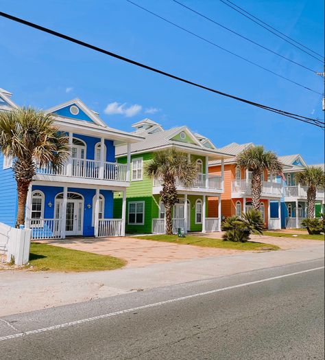 Colorful Beach House Exterior, Beach House Exterior Colors, Suburban Aesthetic, Colorful Beach House, Retro Beach House, Brindleton Bay, Creek House, Beach House Exterior, Dream Future