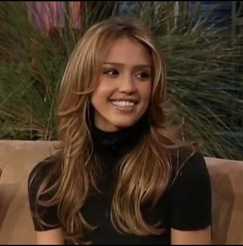 Jessica Alba Face Claim, Jessica Alba Into The Blue Hair, Jessica Alba 2000s, Young Jessica Alba, 2000s Hair, Jessica Alba Hair, Меган Фокс, Jay Leno, European Hair