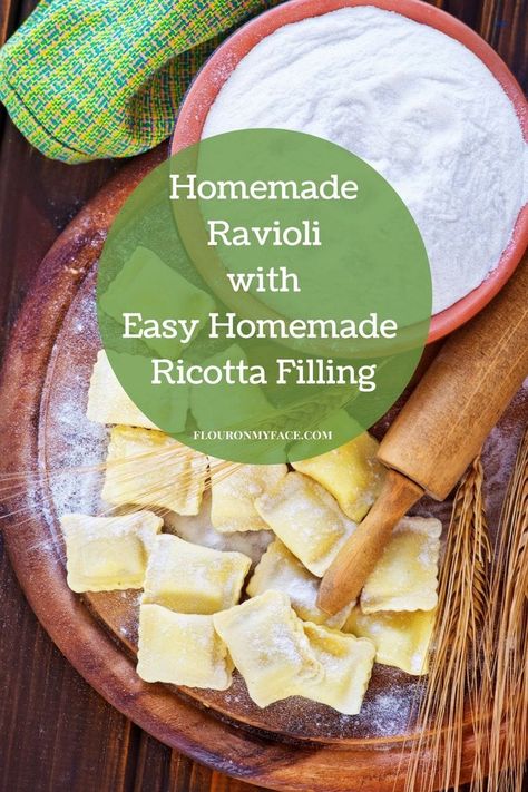 How to Make Homemade Ravioli with Ricotta Filling Ricotta Ravioli Filling, Easy Homemade Ravioli, Filling For Ravioli, Homemade Ravioli Filling, Ravioli Ricotta, Pasta Entrees, Comfort Pasta Dishes, Ricotta Filling, Ravioli Filling