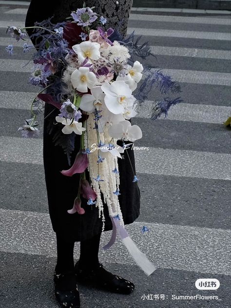 Gothic Flowers, Boquette Flowers, Nothing But Flowers, Flower Therapy, Japanese Flowers, Beautiful Bouquet Of Flowers, Bouquet Of Flowers, Exotic Flowers, Beautiful Bouquet