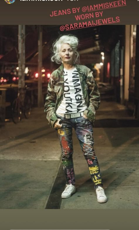 Stile Punk Rock, Jane Adams, Mode Hippie, Older Women Fashion, Advanced Style, Sarah Jane, Ageless Style, Ageless Beauty, Funky Fashion