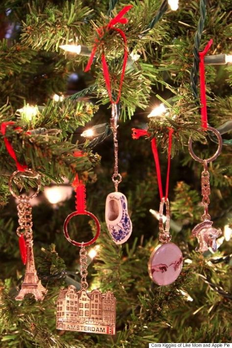 Turn Keychains Into Christmas Ornaments Ways To Make Your Family Vacations Last Forever Travel Ornaments Christmas Tree, Holidays Decorations, Christmas History, Travel Ornament, Keychain Display, Travel Tree, Gift Drawing, Traveling Tips, Travel Keepsakes