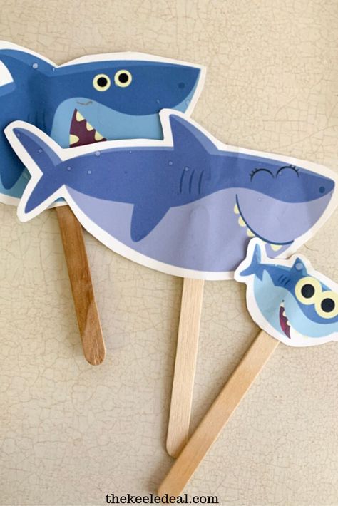 Quick and Easy DIY Baby Shark Puppets - The Keele Deal Pg Activities, Free Printable Baby Shark, Shark Puppet, Shark Activities, Shark Craft, Fun Activity For Kids, Paper Puppets, Puppet Crafts, Printables Free Kids