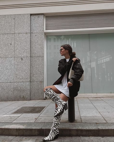 @marinamcerezo Zebra Boots Outfit, Zebra Boots Street Style, Zebra Mini Dress, Zebra Boots, Zebra Print Dress Boohoo, Black Zebra Print Mini Dress, Boots Outfit Ideas, University Outfit, Of Outfits