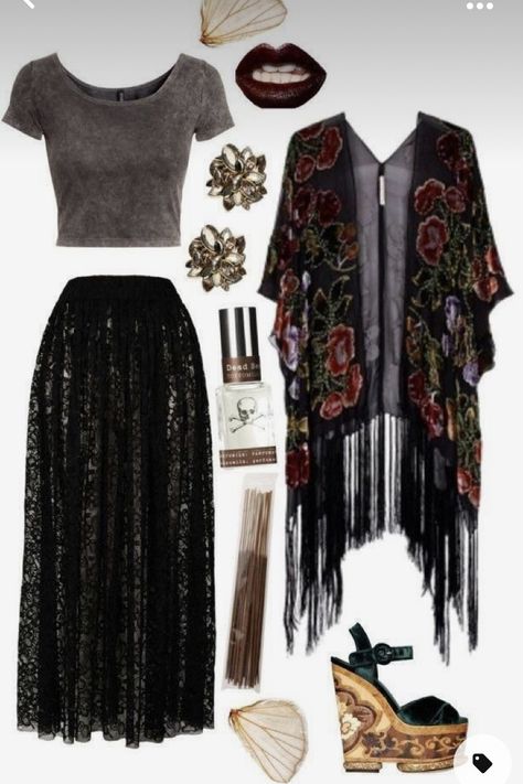 Mode Edgy, Hippie Goth, Look Boho Chic, Mode Hippie, Estilo Hippie, Witch Fashion, Witchy Fashion, Mode Boho, Fashion Boho