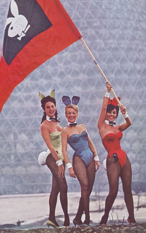 Montreal Bunnies flying the flag for Playboy outside the Montreal Expo '67 Conference Center.  Montreal Playboy Club, April 1967 to June 1968. Expo 67 Montreal, Playboy Bunny Costume, Expo 67, Looks Country, Bunny Suit, Bunny Costume, Vintage Bunny, Playboy Bunny, Halloween Vintage