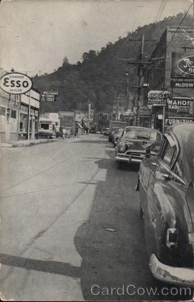 McDowell Street, War, West Virginia postcard. Originally pinned by W Rivers onto McDowell County, West Virginia. Walker Evans Photography, West Virginia Mountaineers Football, Mcdowell County, Virginia Hill, Appalachian History, West Virginia Mountains, West Virginia History, Virginia History, Walker Evans